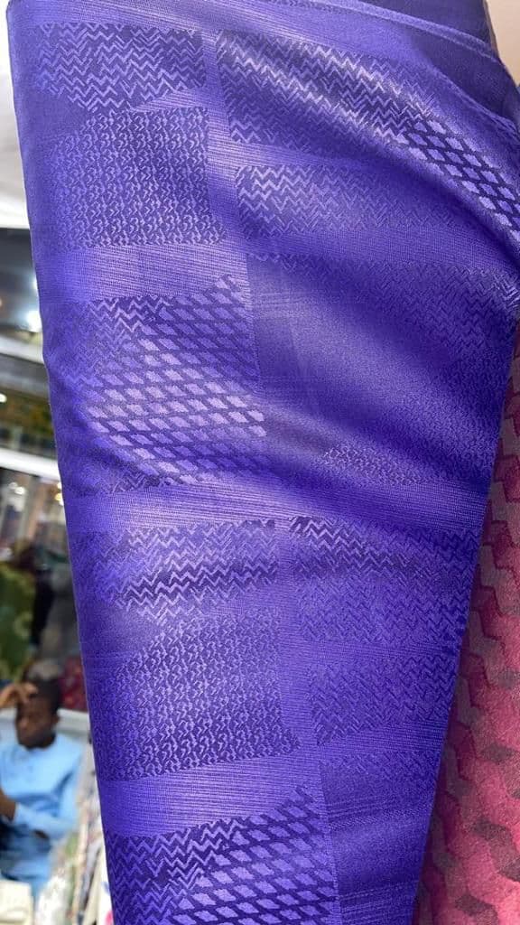 Tissus Bazin Disponible
Pour ceux qui sont intéressés contactez moi sur WhatsApp au
Ou visitez notr