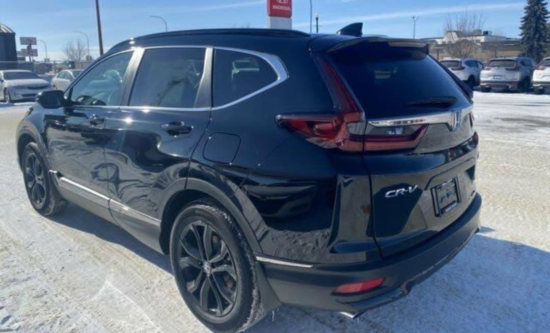 Honda CRV Black édition année 2021 moteur essence boîte tout équipé
24.000.000 CFA achat et transpo