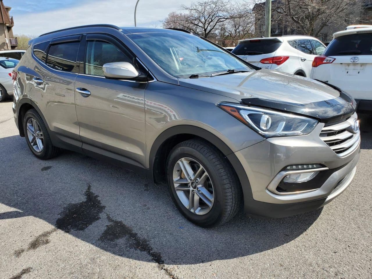 Hyundai Santa fe Luxury Année 2017 moteur essence boîte automatique siège en cuir toit panoramique c