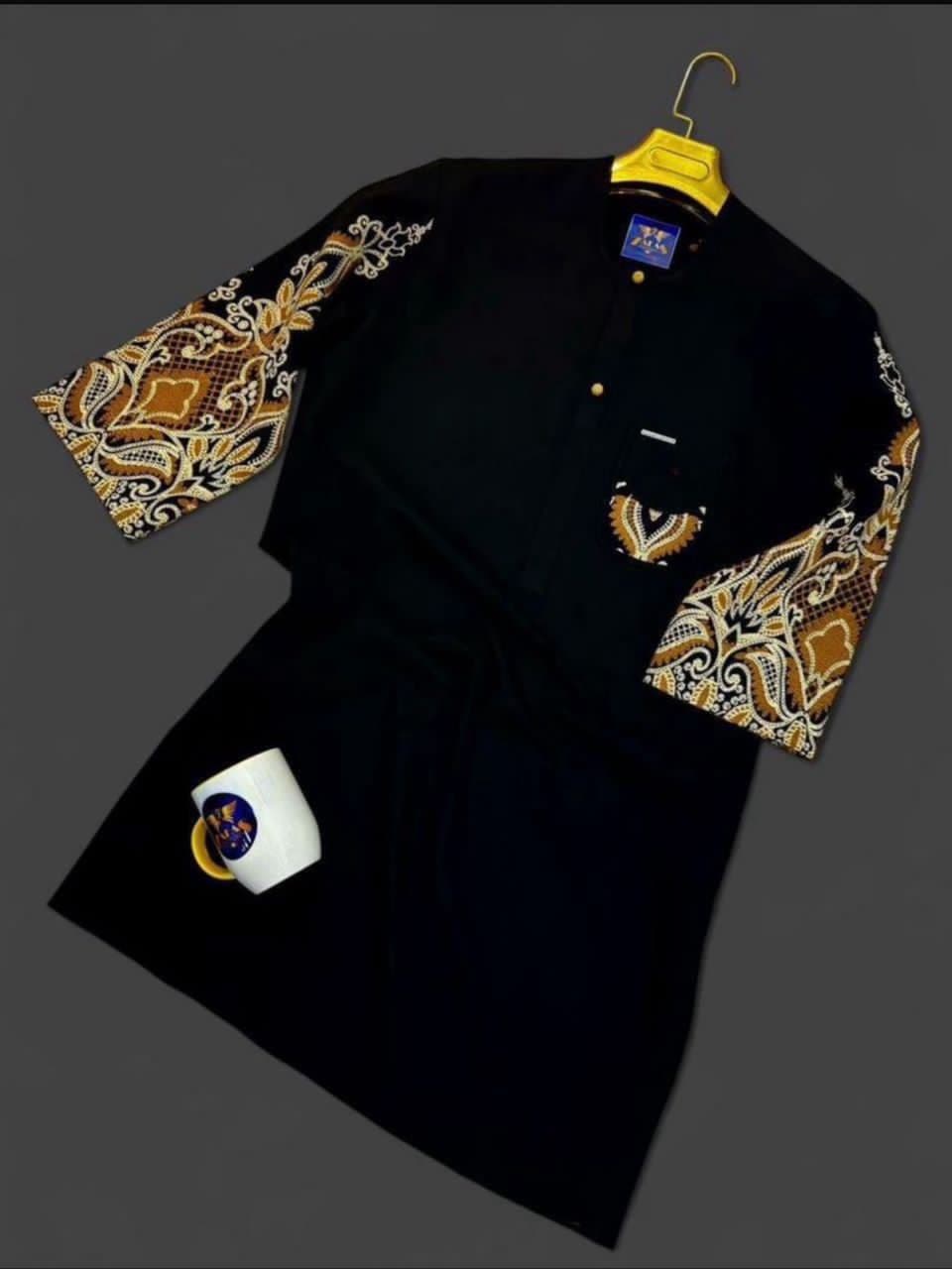 Noir shirt with gold and