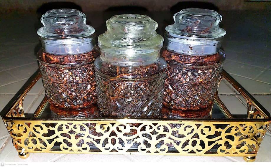 Three jars with lids tray