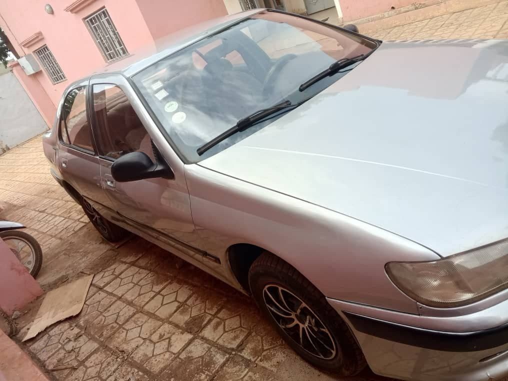 Peugeot 406
- Essence
- Tout papier à jour
- Prix: 860.000fcfa