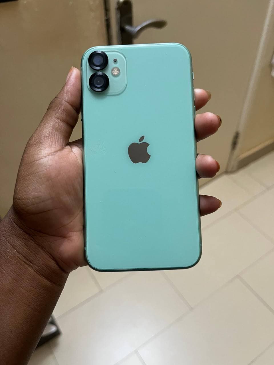 Bon prix 11 simple 64 giga avec carton 115000f