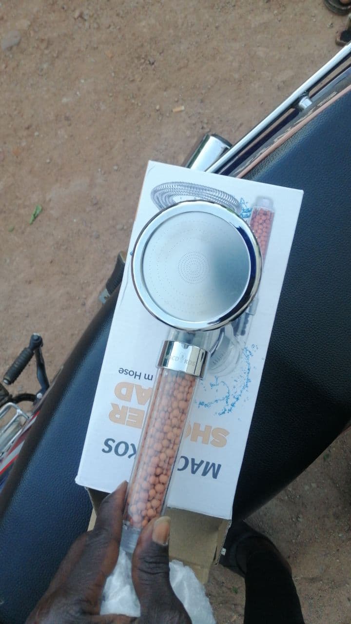 Pommeau de douche avec filtre