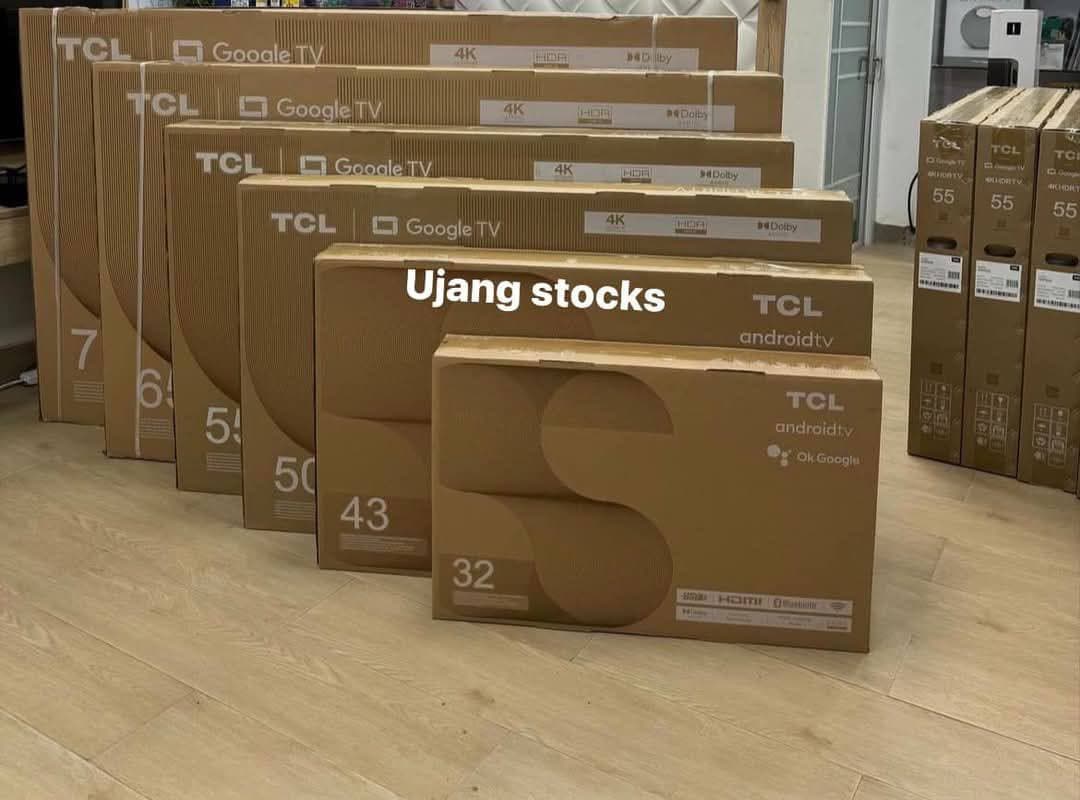Un malien un téléviseur TCL , toujours disponible les marque TCL à partir de 32 jusqu’à 70 pouces, c
