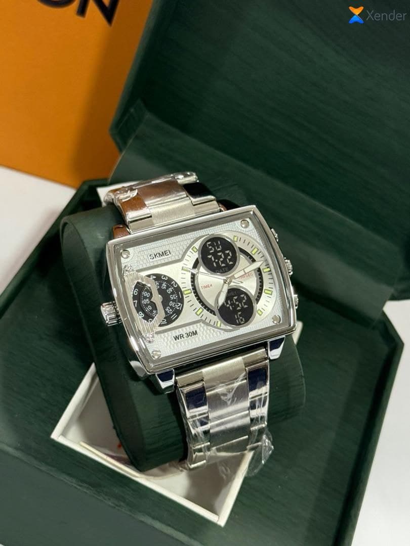 Montre pour les hommes resistance dans l eaux
35000 FC
Livraison au Bamako