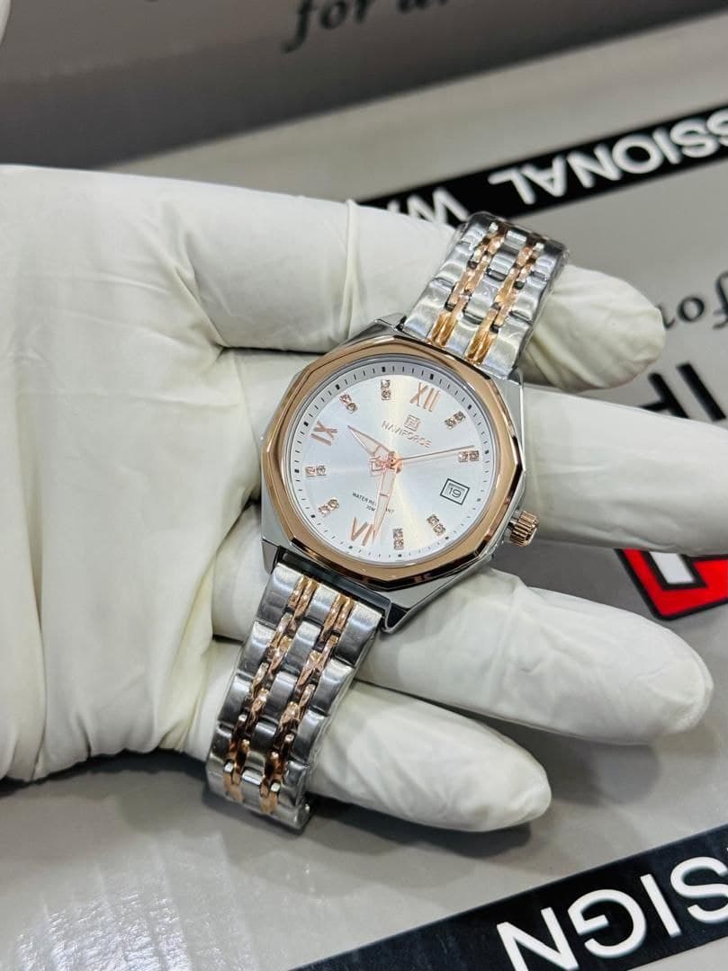 Montre disponible a Bamako élégant livraison possible a Bamako
Tel
WHA