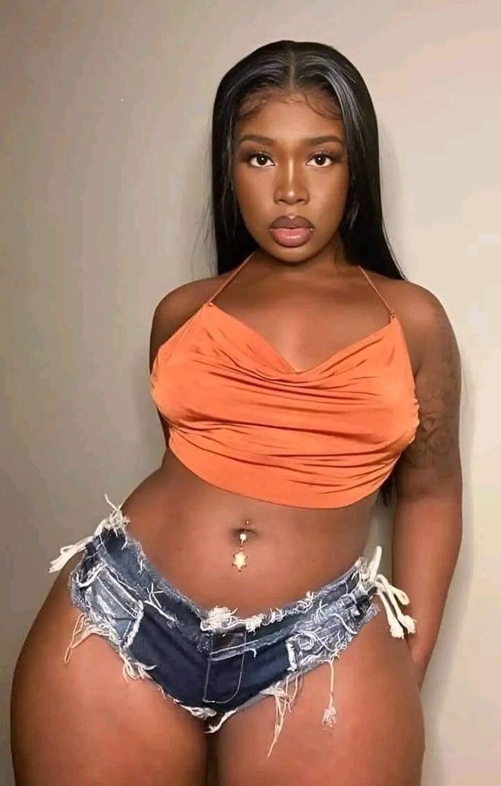 Salut je suis madame Rokia la coordinatrice des dames mature c’est à dit les dames riche et célibata